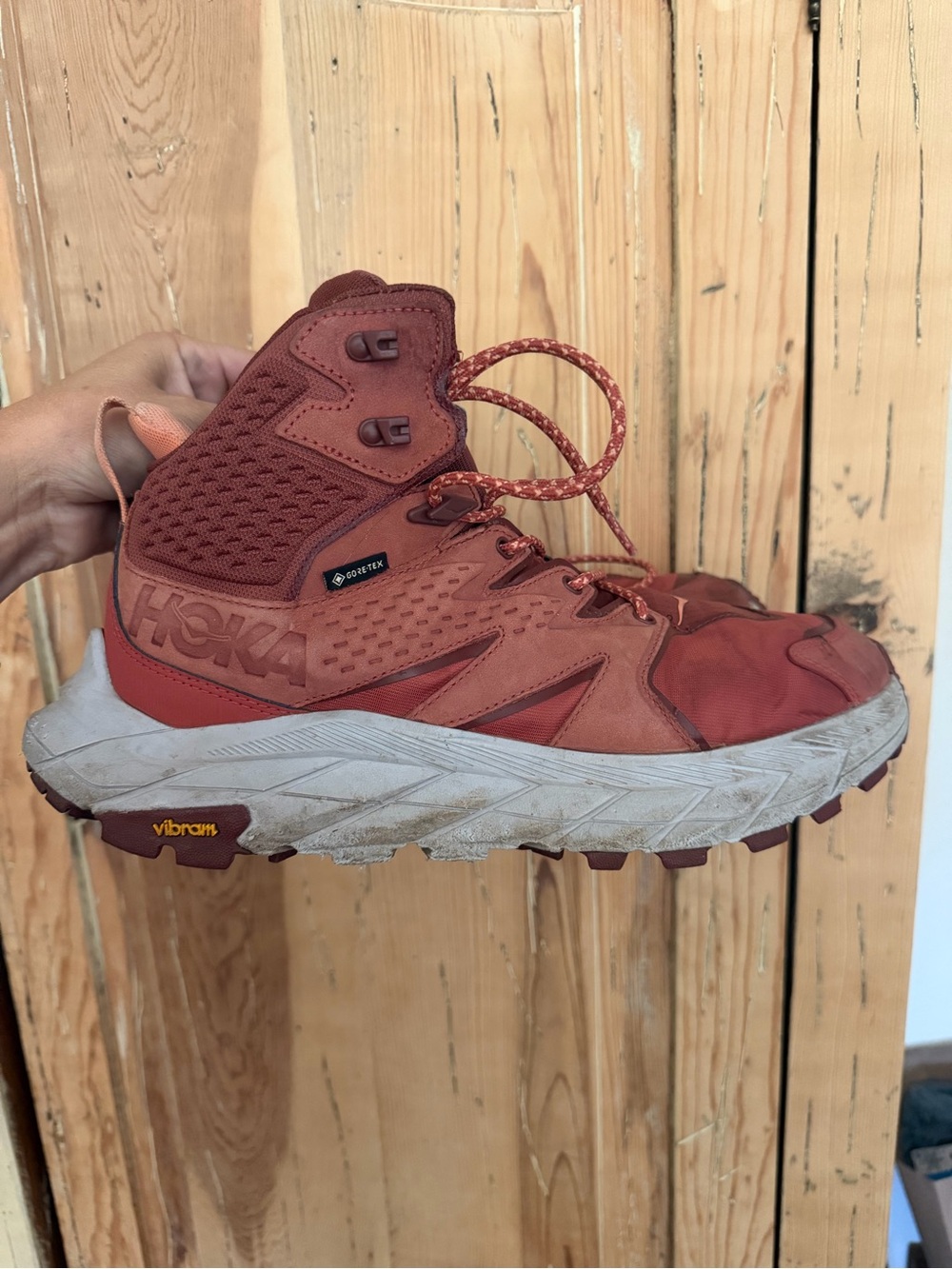 Hoka Anacapa Hiking Boots